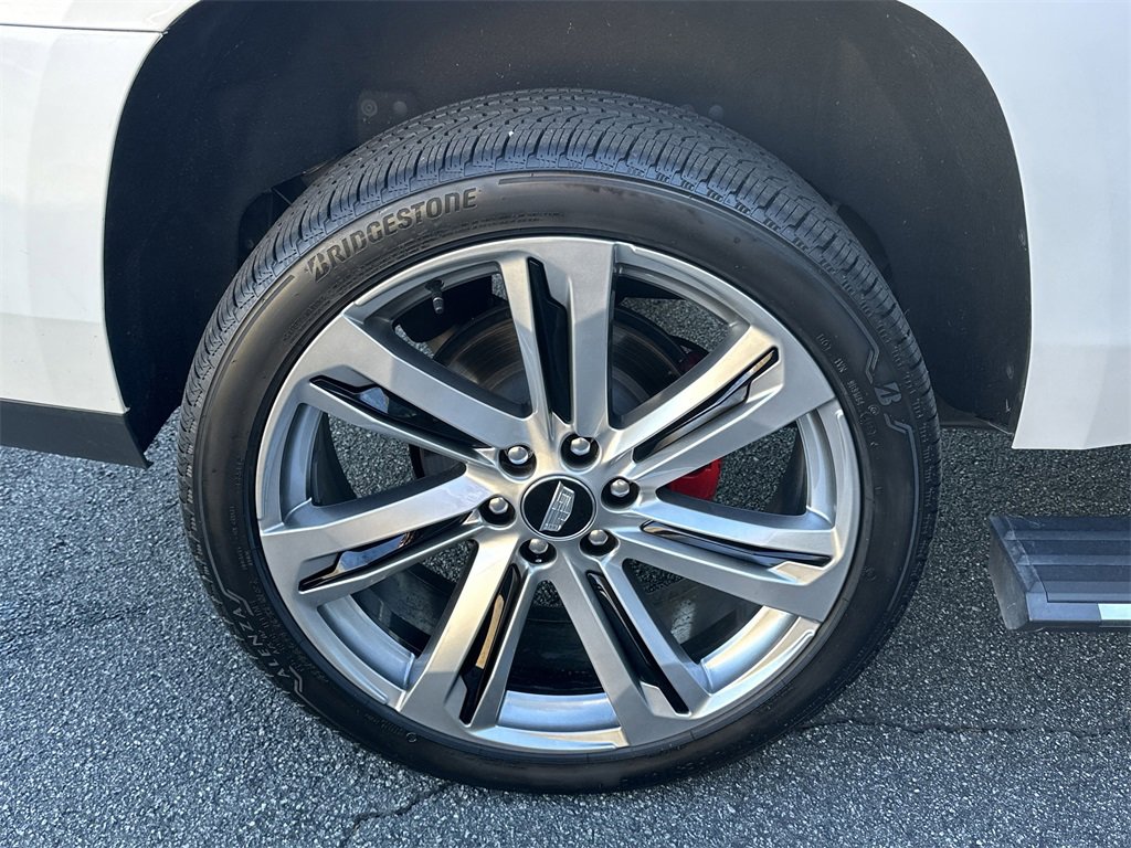 Used 2020 Cadillac Escalade Premium Luxury image 17