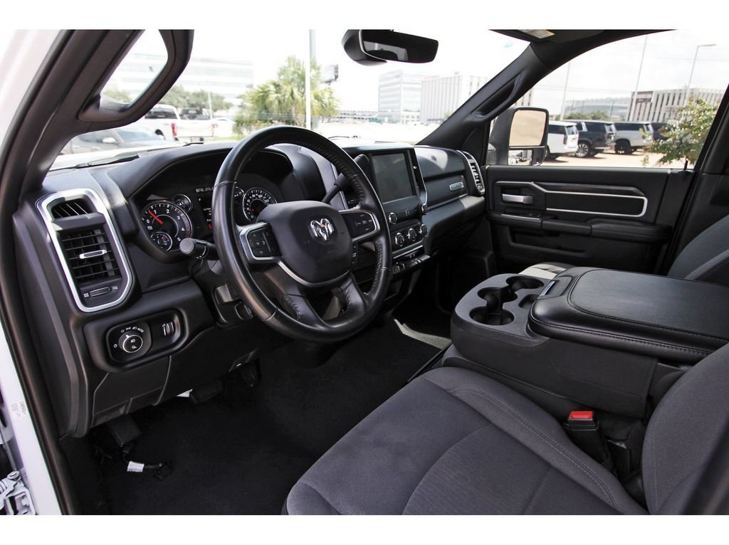 Used 2024 RAM 3500 Big Horn AWD/4WD image 20