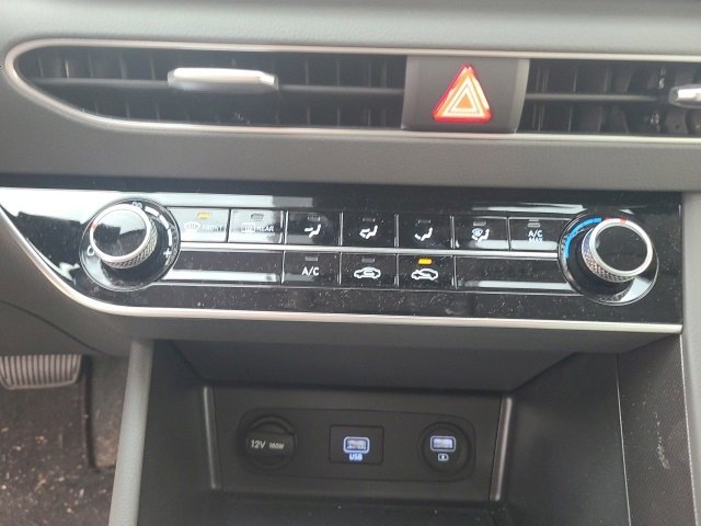 Used 2023 Hyundai Sonata SE image 28