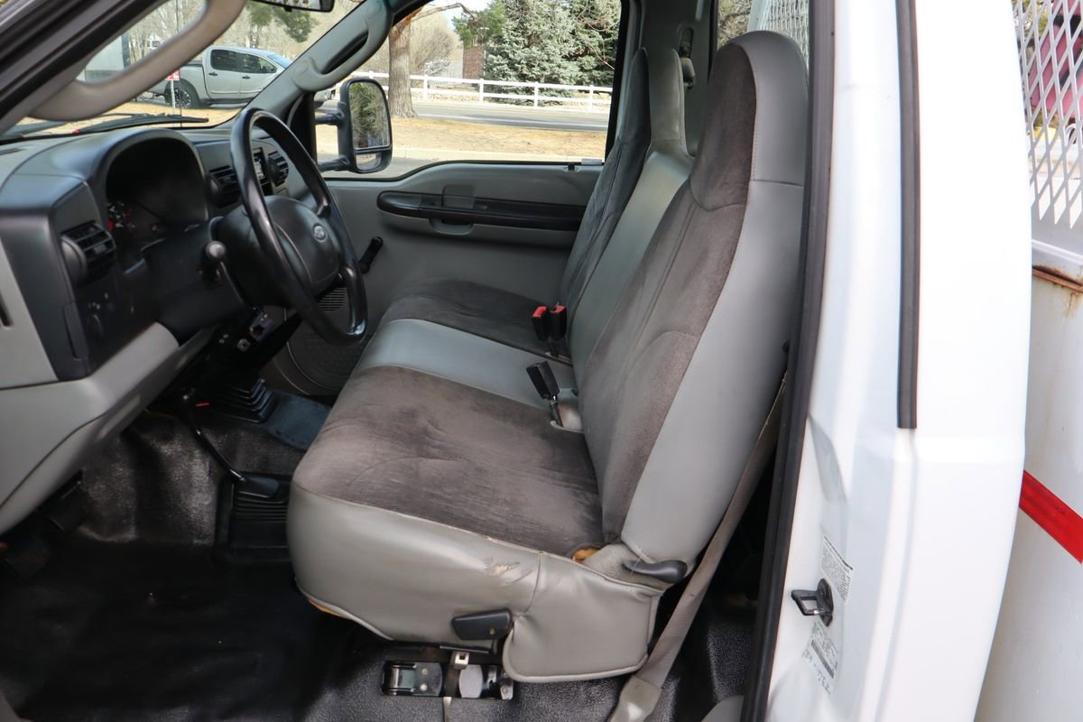 Used 2006 Ford F350 XL image 25