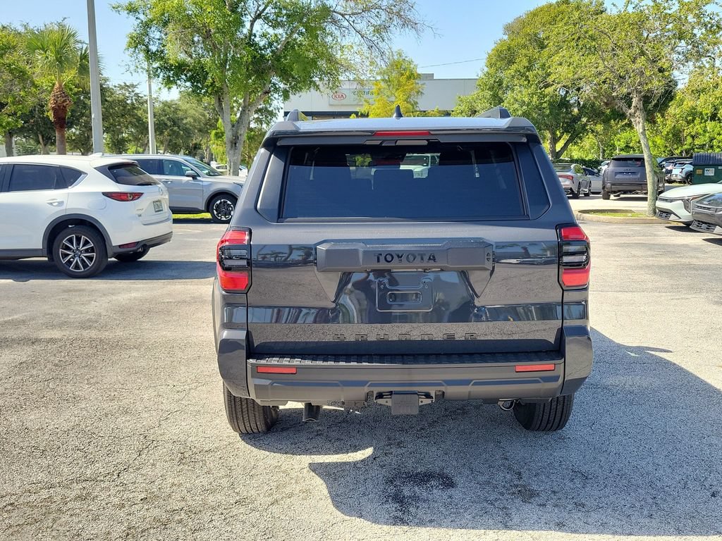 New 2026 Toyota 4Runner SR5 AWD/4WD image 5
