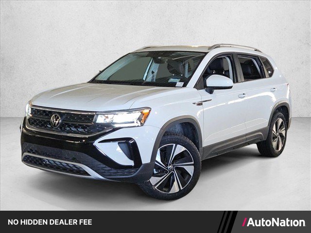 Used 2024 Volkswagen Taos SE AWD/4WD image 1