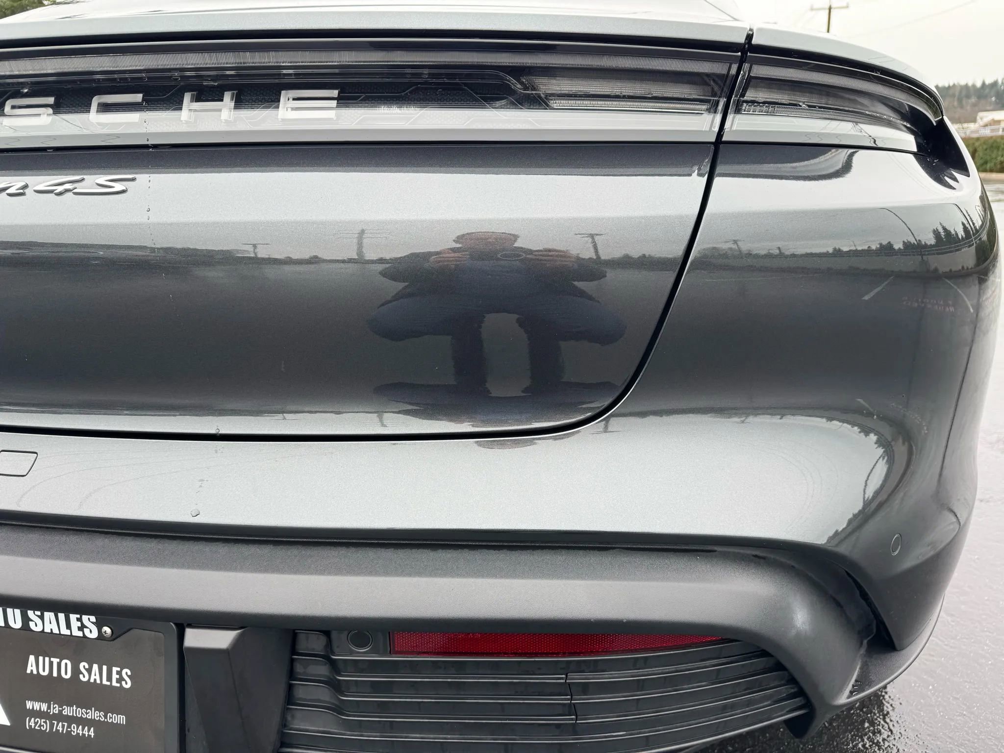 Used 2020 Porsche Taycan 4S image 16