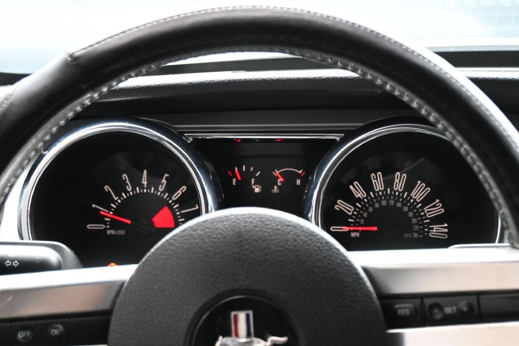 Used 2007 Ford Mustang GT Premium RWD image 16