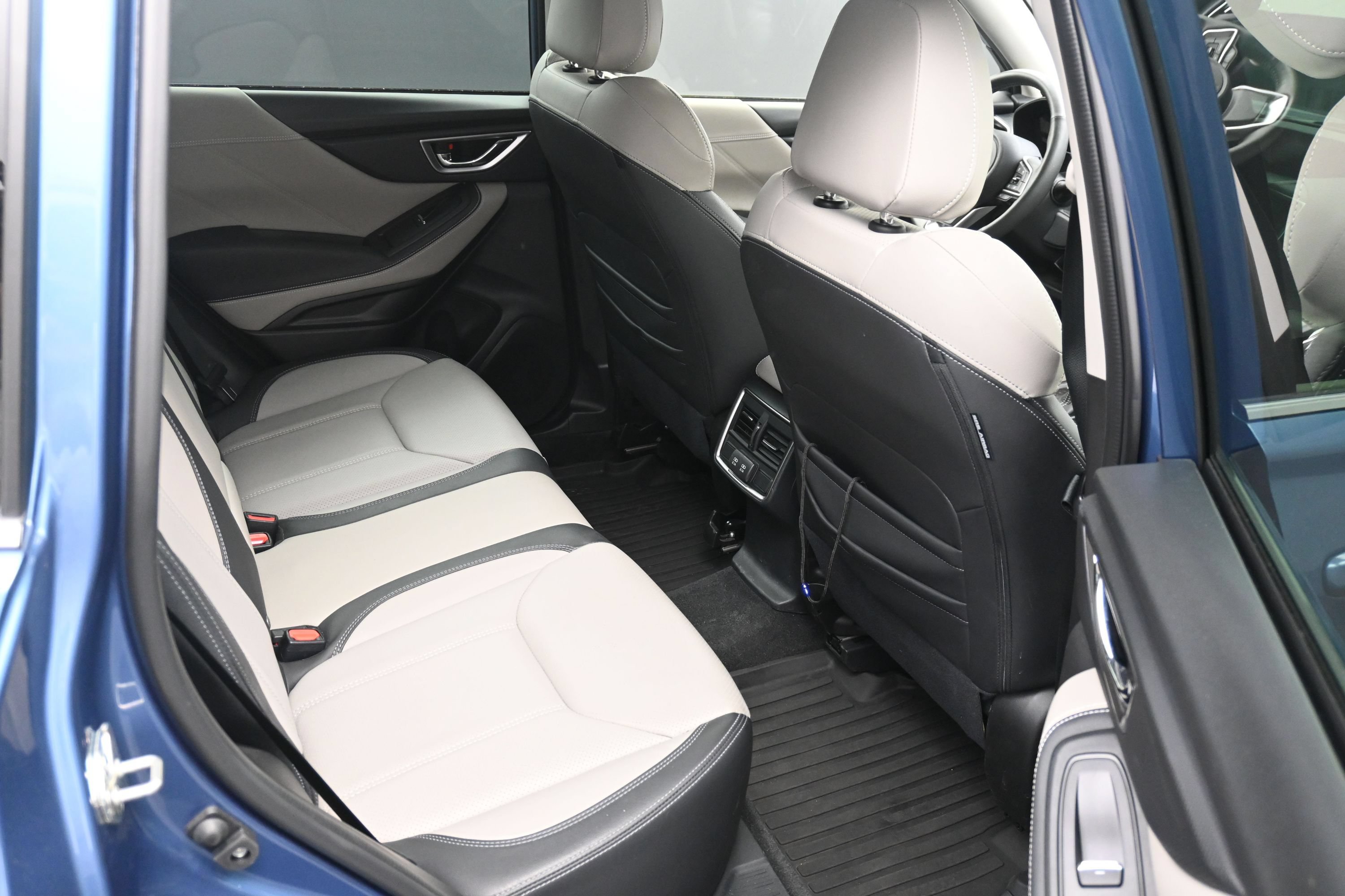 Used 2022 Subaru Forester Limited AWD/4WD image 18