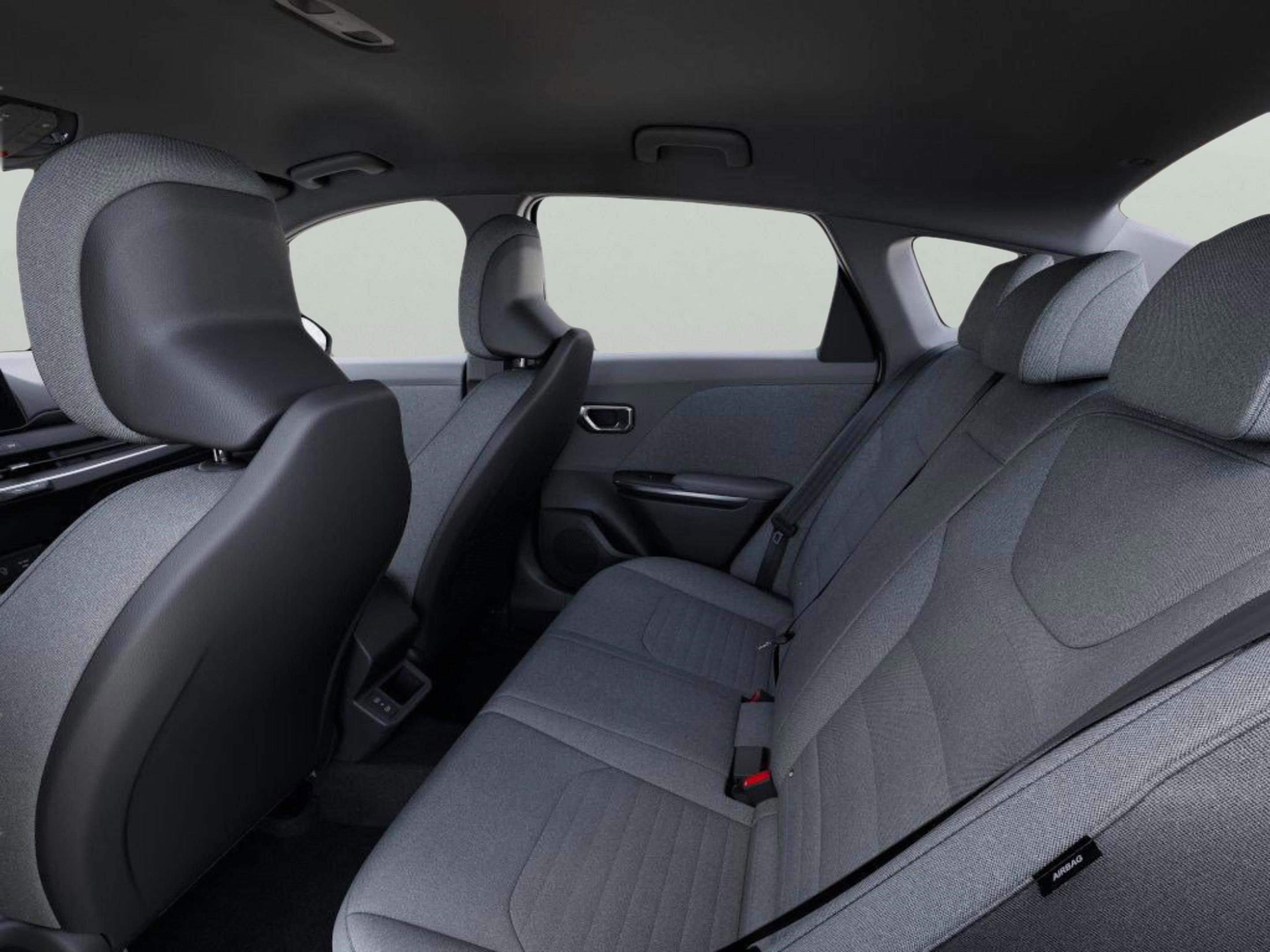 New 2025 Kia K4 EX image 18