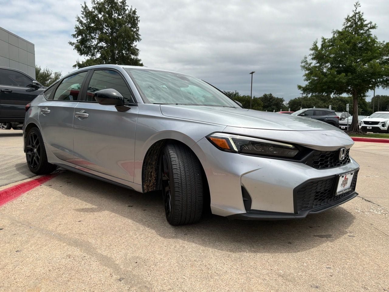 Used 2025 Honda Civic Sport image 4