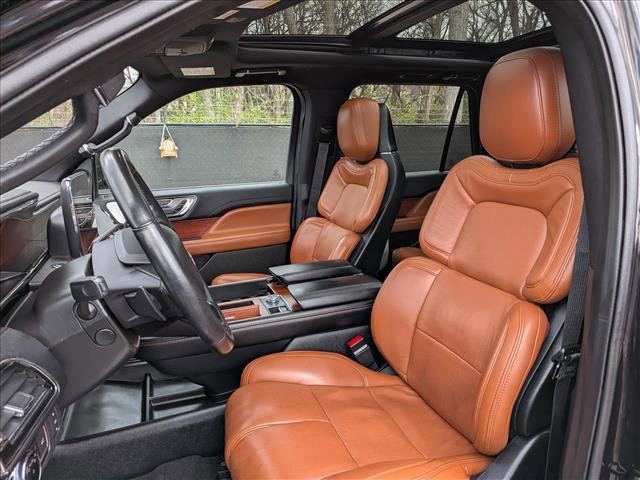 Used 2020 Lincoln Navigator Reserve w/ Equipment Group 208A Reserve image 34