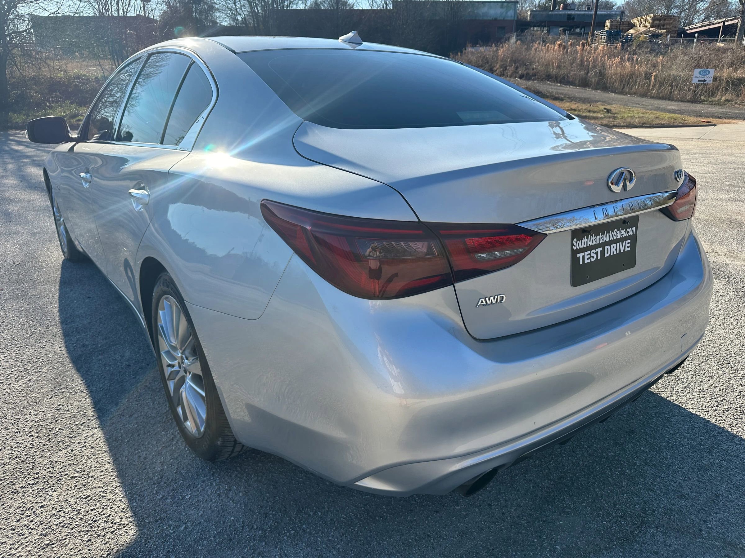 Used 2019 INFINITI Q50 Luxe w/ Essential Package (3.0T Luxe) image 3