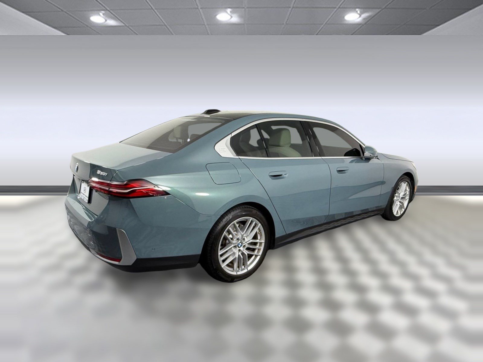 Used 2024 BMW 530i w/ Premium Package RWD image 9