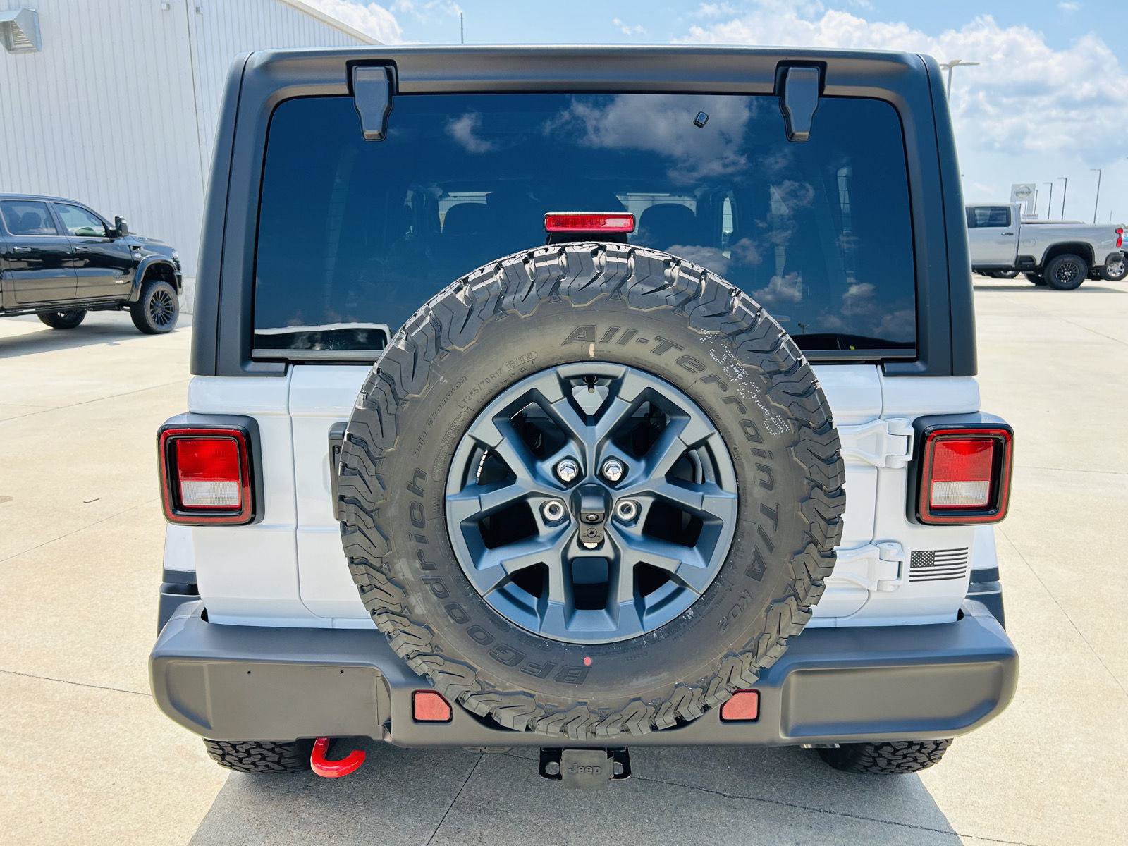 New 2026 Jeep Wrangler Unlimited Sport w/ Dual Top Group AWD/4WD image 36