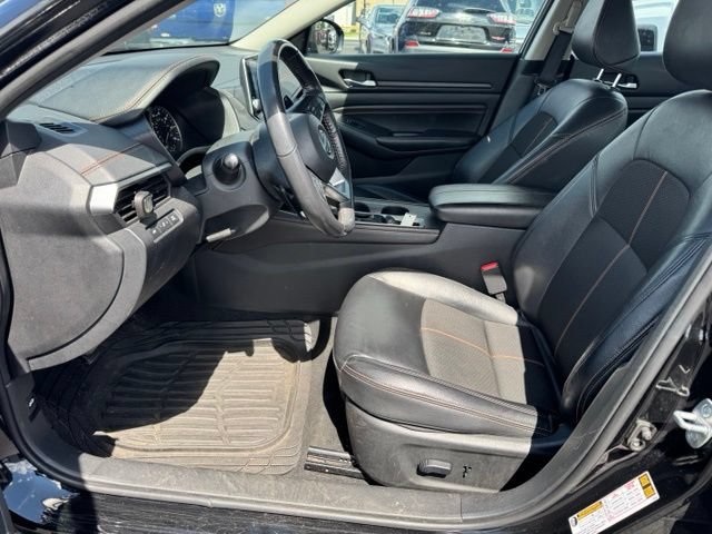 Used 2022 Nissan Altima 2.5 SR FWD image 11