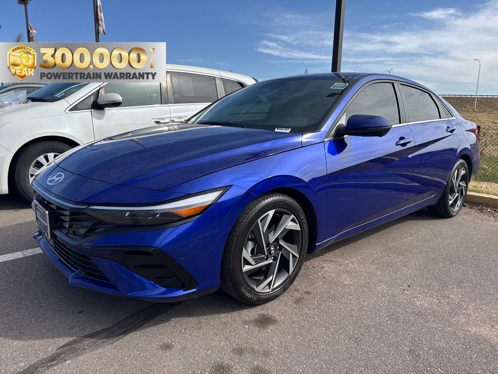 Used 2024 Hyundai Elantra Limited FWD image 1
