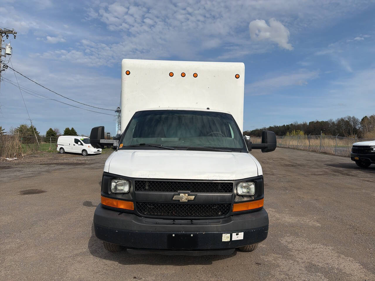 Used 2015 Chevrolet Express 3500 Extended RWD image 4