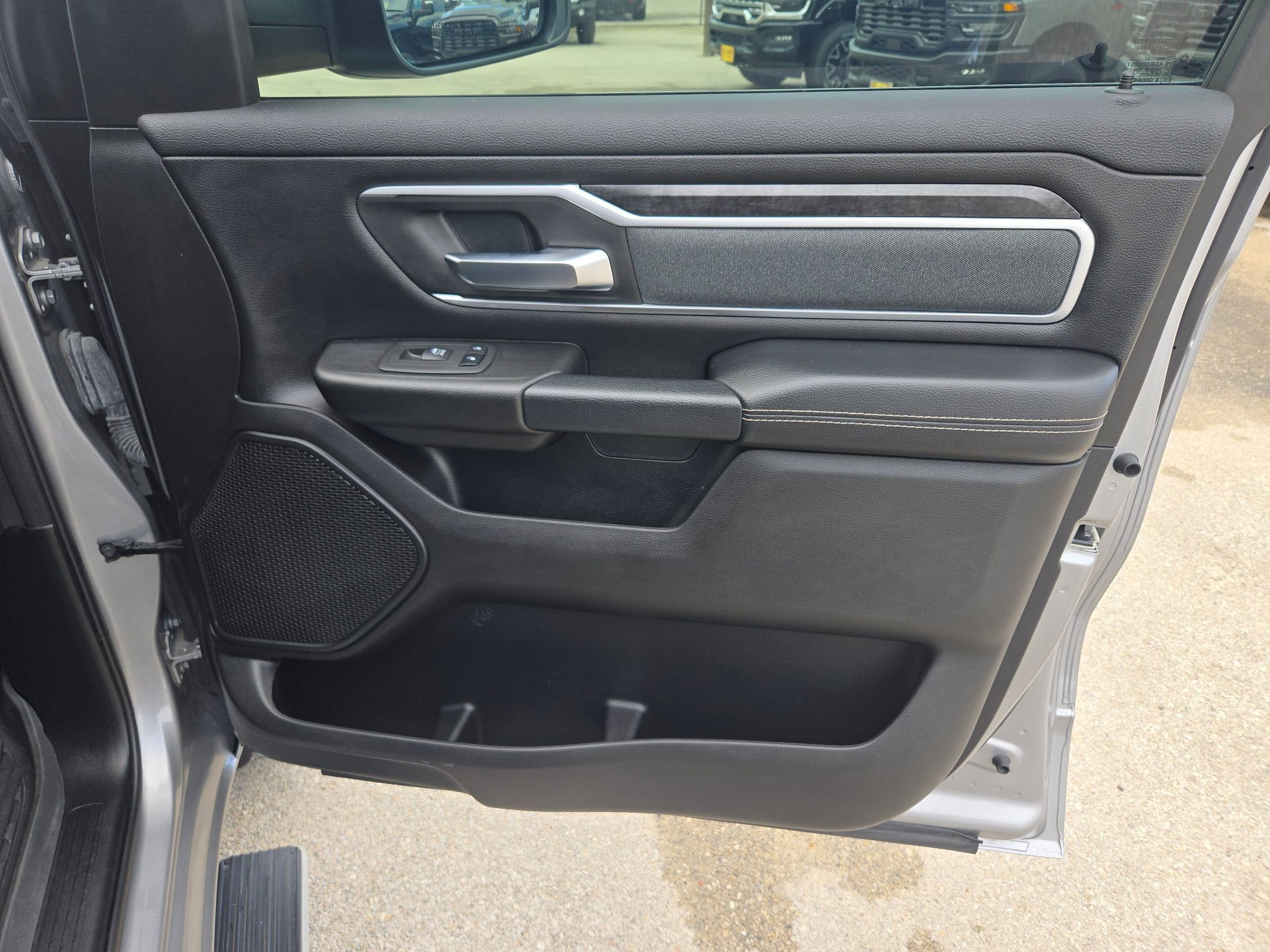 Used 2022 RAM 1500 Lone Star image 31