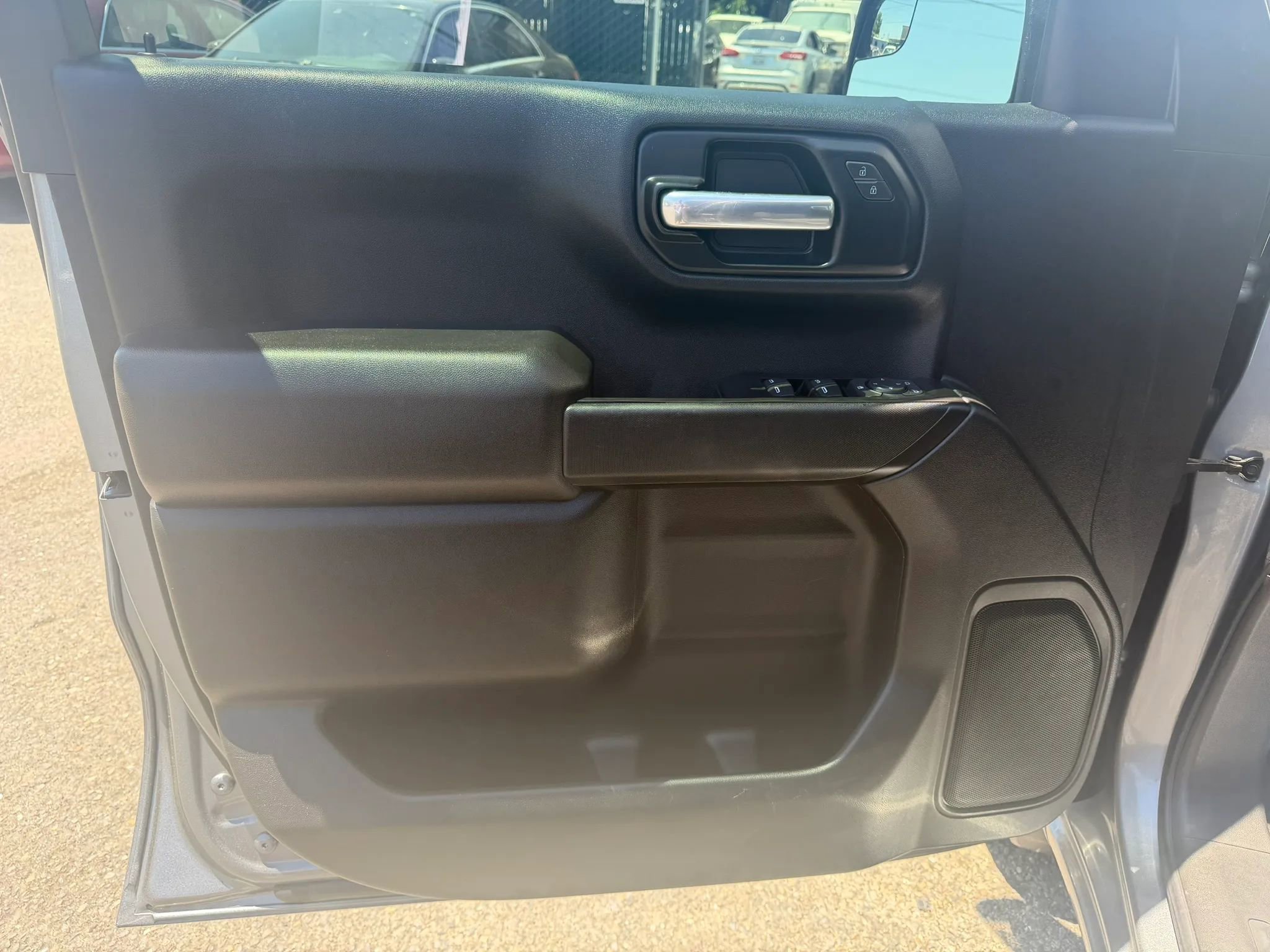 Used 2021 GMC Sierra 1500 4x4 Double Cab w/ Sierra Value Package image 9