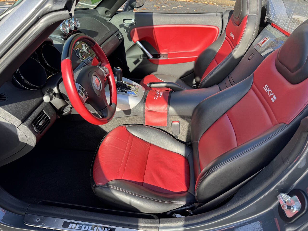Used 2008 Saturn Sky Red Line image 8
