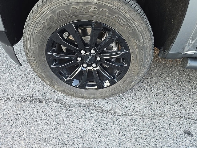 Certified 2022 GMC Canyon Elevation w/ Elevation Premium Package image 14