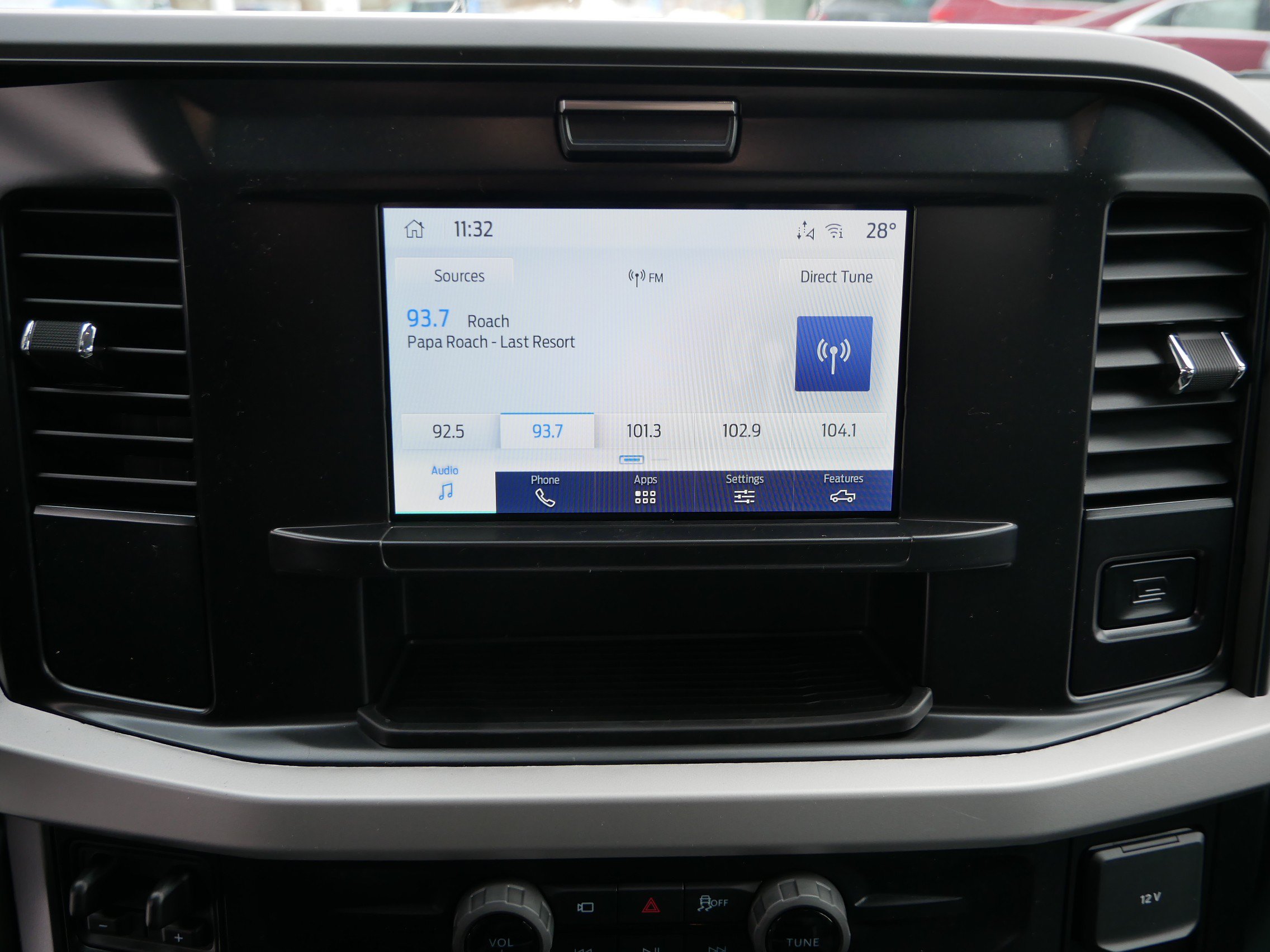 New 2026 Ford F250 XLT w/ 360-Degree Camera Package AWD/4WD image 9