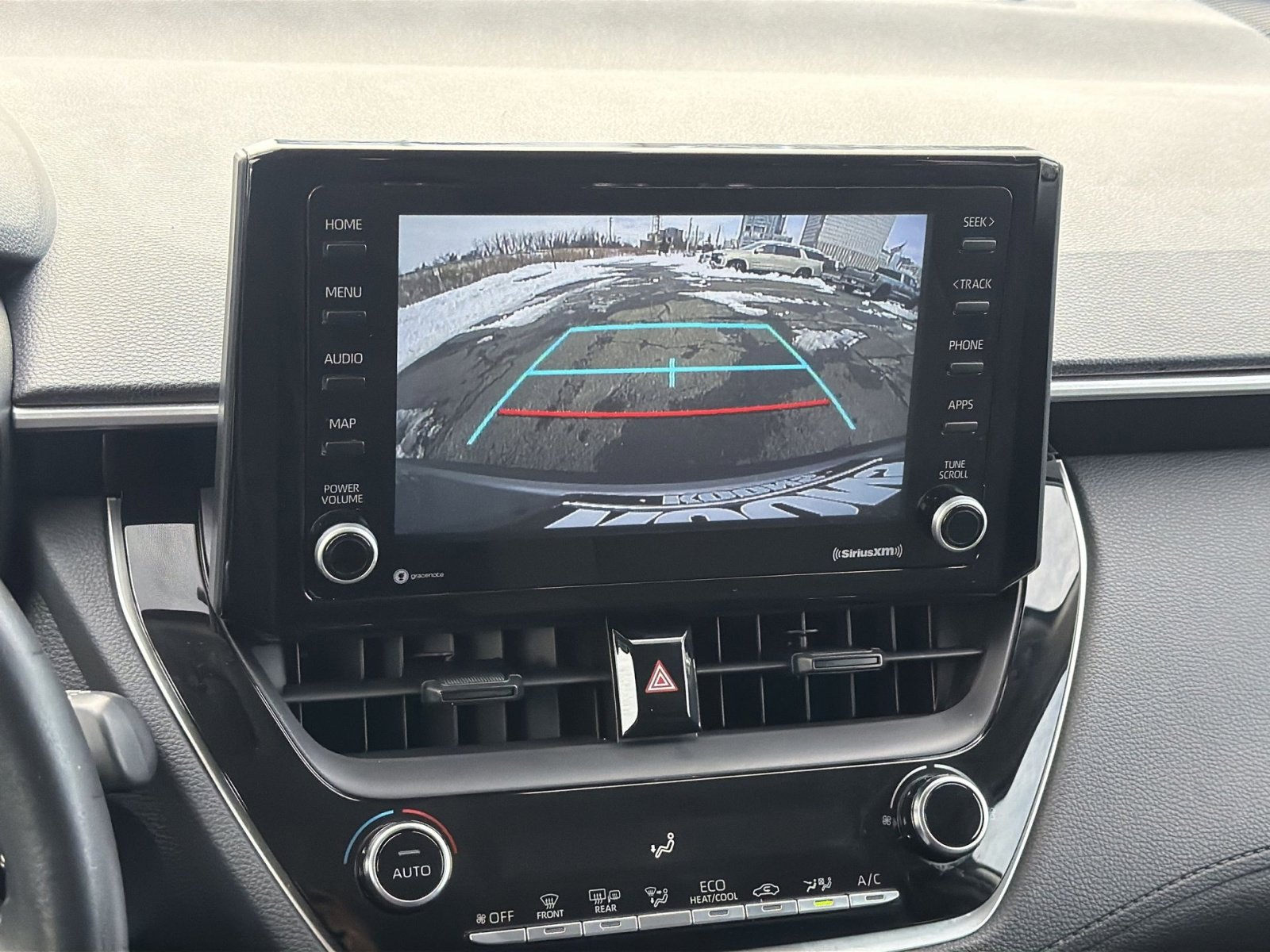 Used 2022 Toyota Corolla Cross LE image 18