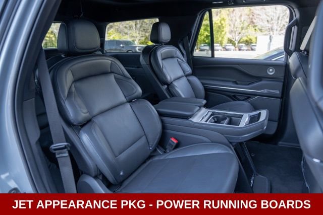 Used 2025 Lincoln Navigator Reserve w/ Jet Appearance Package image 45