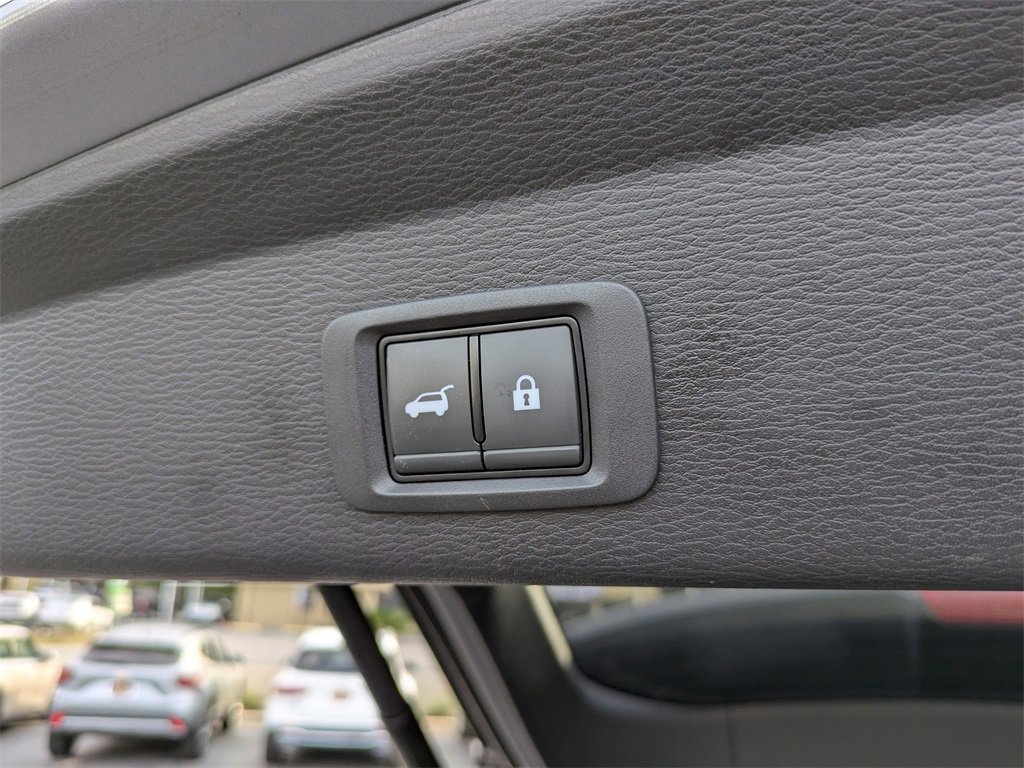 Used 2022 Mitsubishi Outlander SEL image 15