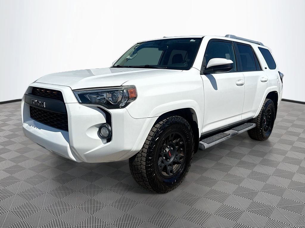 Used 2017 Toyota 4Runner SR5 RWD image 4