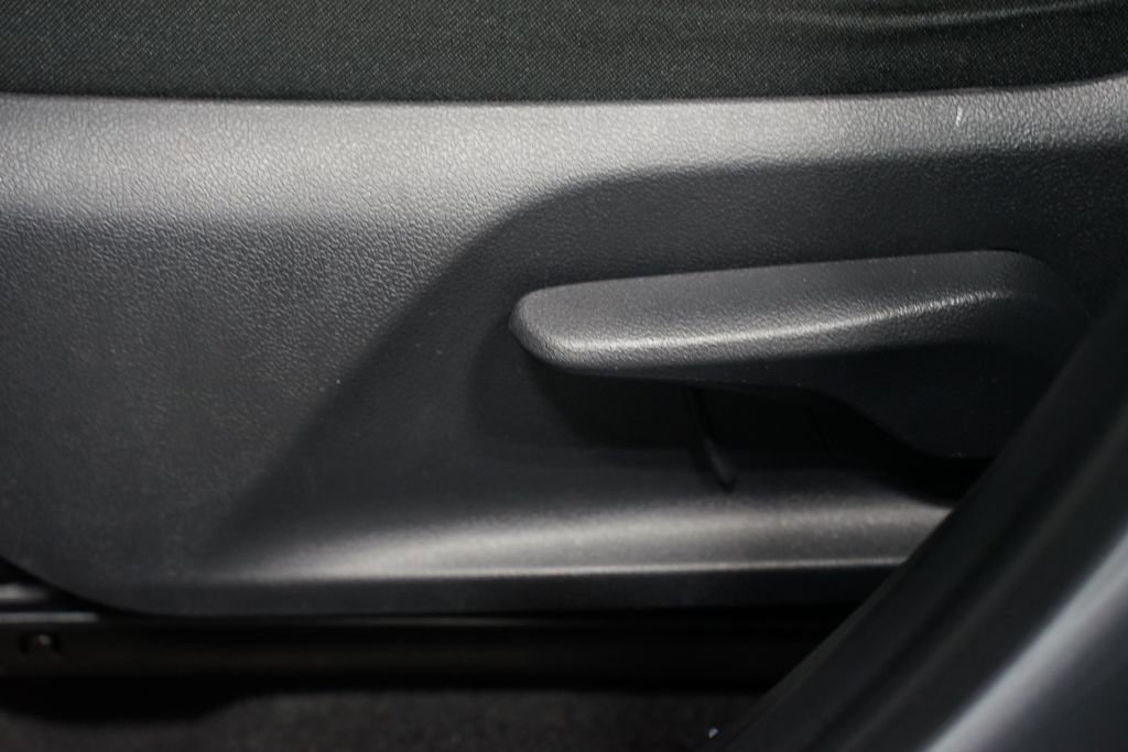 Certified 2025 Toyota RAV4 LE image 31