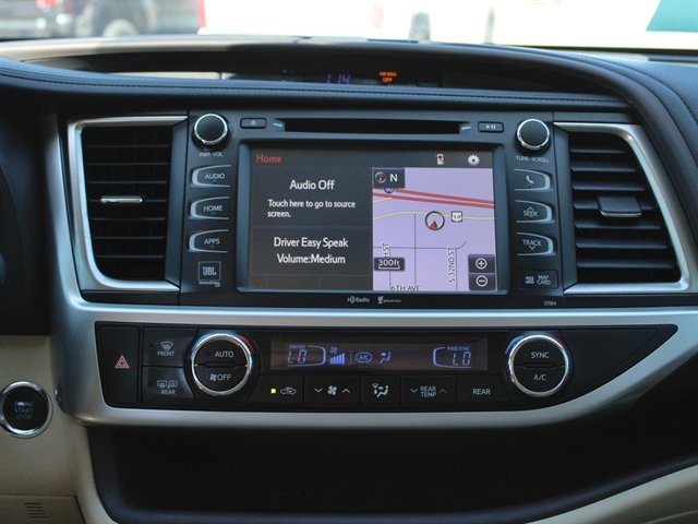 Used 2015 Toyota Highlander Limited AWD/4WD image 20
