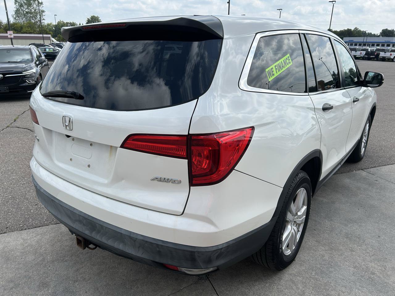 Used 2016 Honda Pilot LX image 5