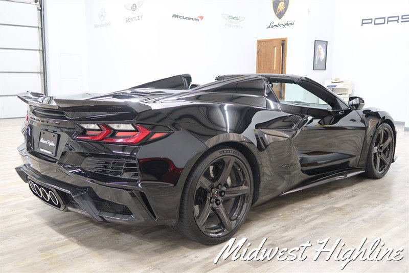 Used 2023 Chevrolet Corvette Z06 image 9
