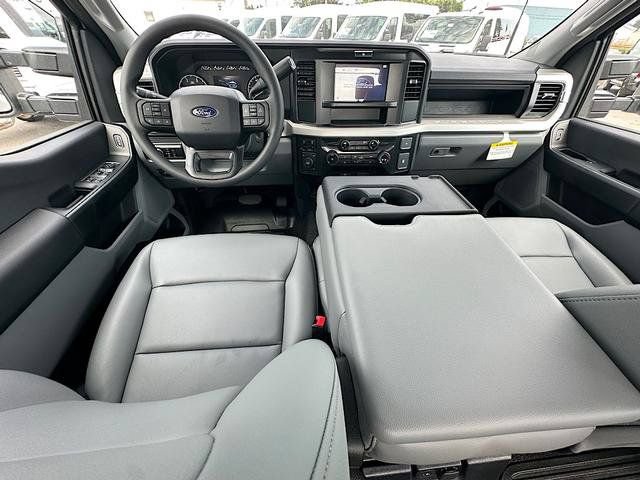 New 2027 Ford F350 XL w/ XL Chrome Package AWD/4WD image 17