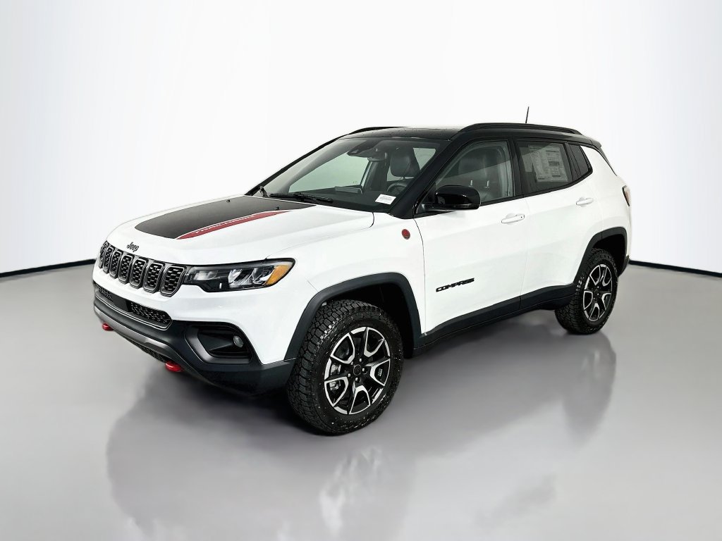 New 2026 Jeep Compass Trailhawk w/ Sun, Sound & Navigation Group AWD/4WD image 3