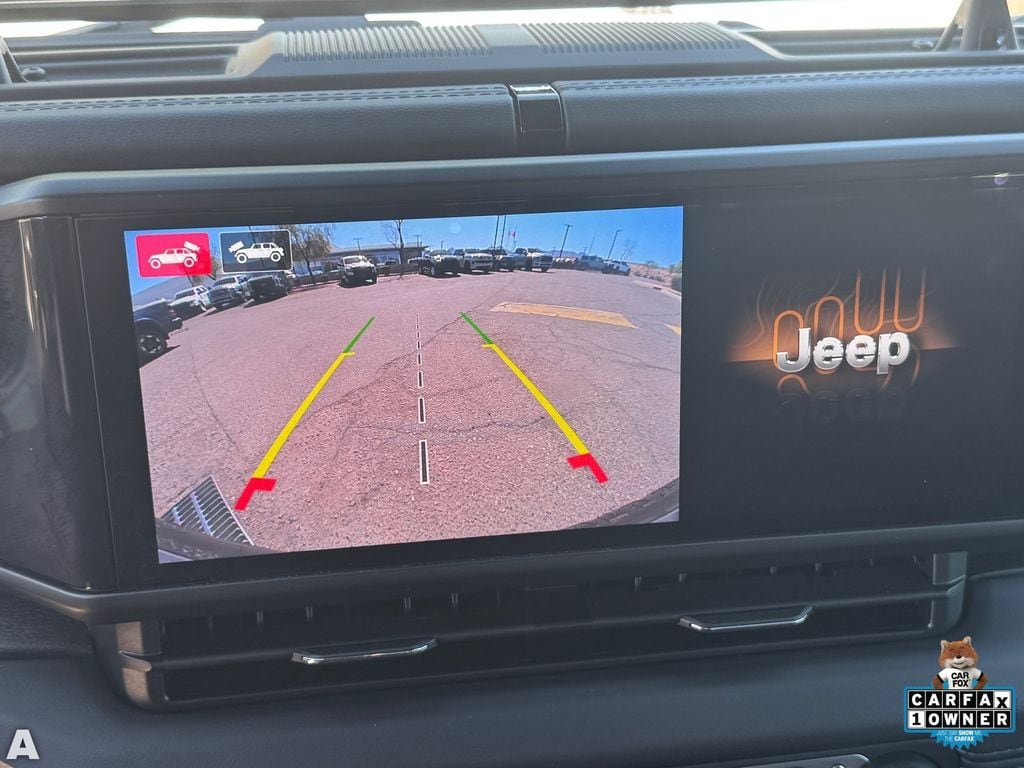 Certified 2025 Jeep Wrangler Unlimited Sahara AWD/4WD image 30
