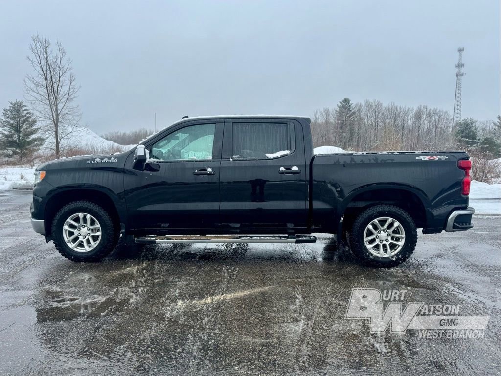 Used 2022 Chevrolet Silverado 1500 LT image 3