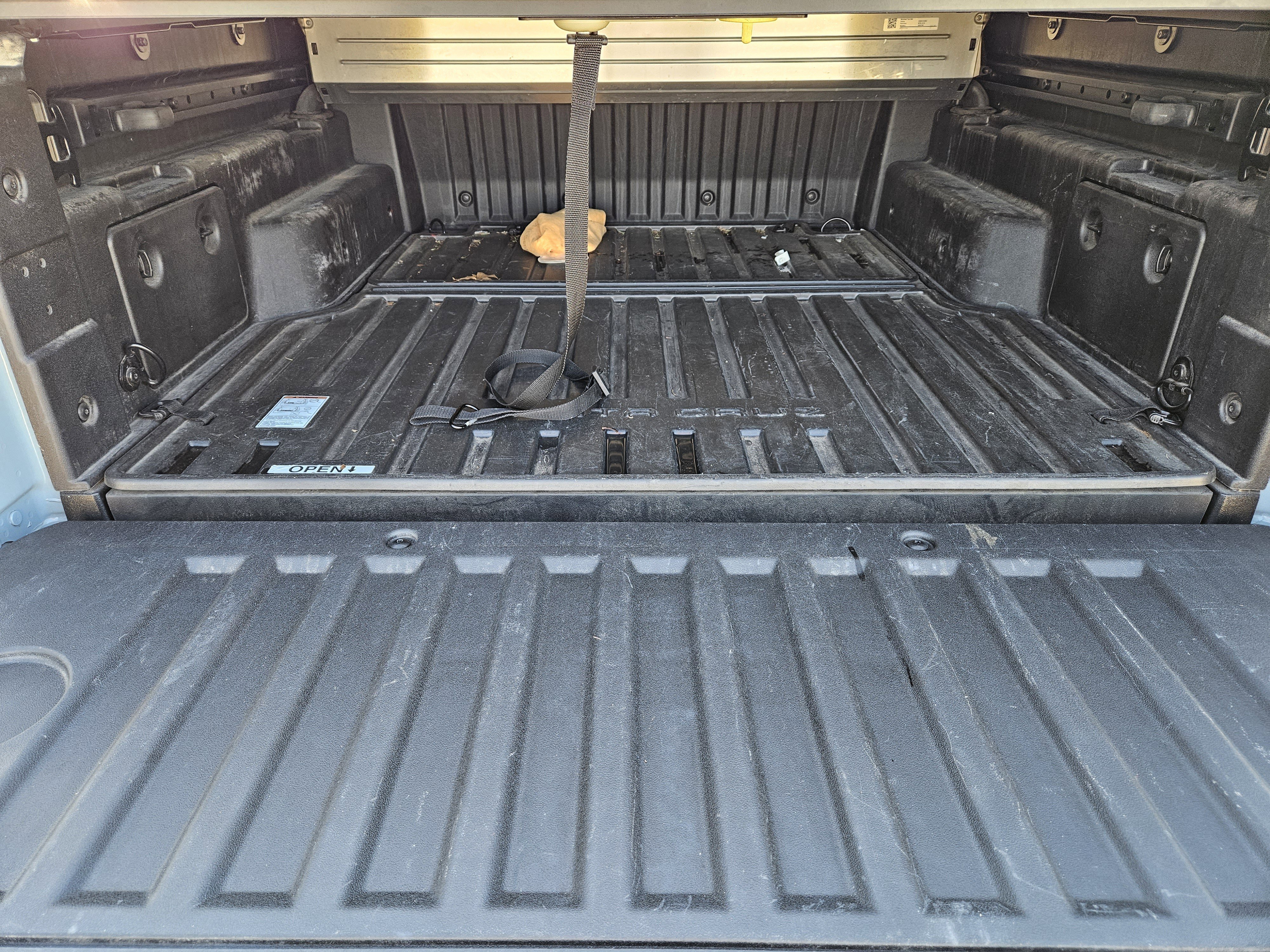 Used 2023 Hyundai Santa Cruz SEL Premium w/ Cargo Package image 32