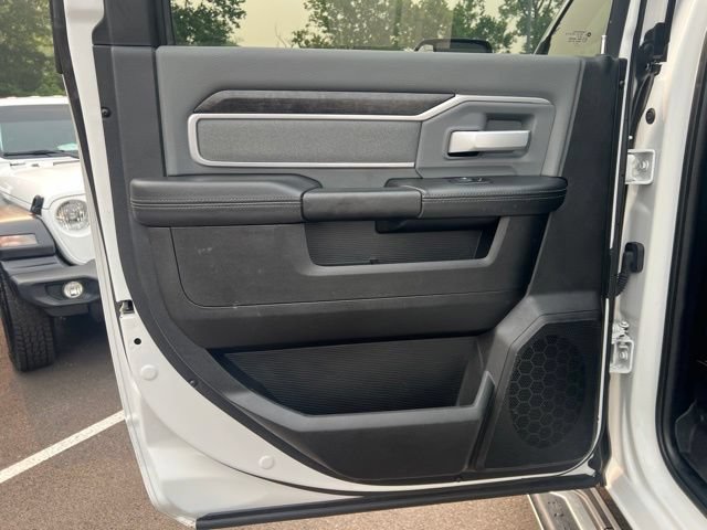 Used 2022 RAM 2500 Big Horn AWD/4WD image 16