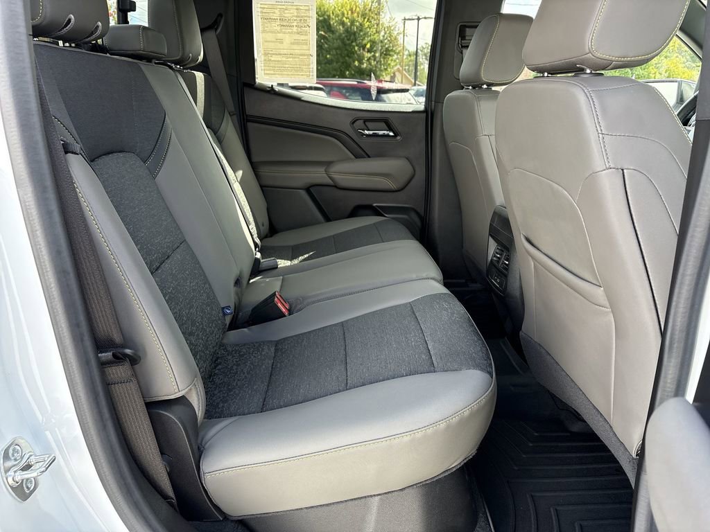 Certified 2024 Chevrolet Colorado ZR2 w/ Technology Package image 30