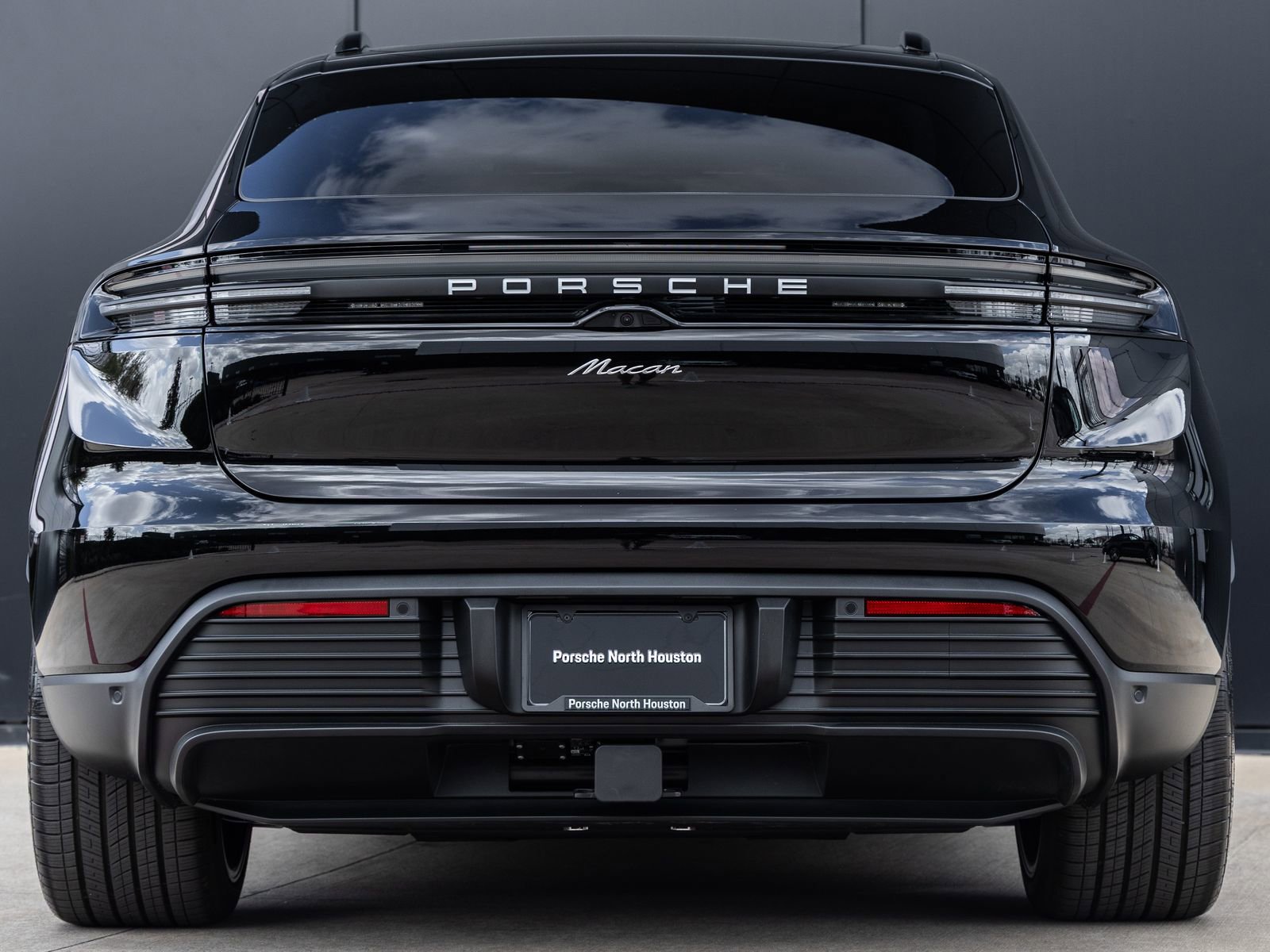 New 2026 Porsche Macan Electric RWD image 10