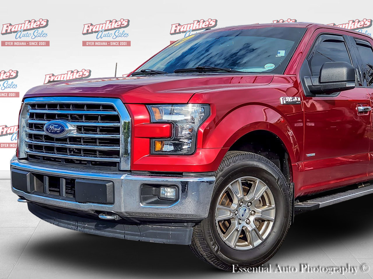 Used 2017 Ford F150 XLT w/ Equipment Group 302A Luxury AWD/4WD image 2