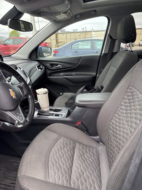 Used 2019 Chevrolet Equinox LT w/ Sun & Navigation Package AWD/4WD image 8