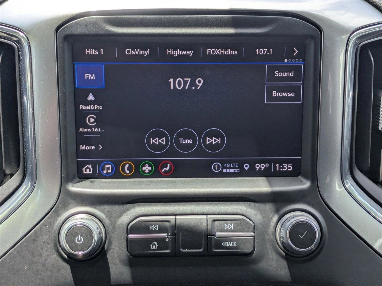 Used 2021 Chevrolet Silverado 1500 LTZ AWD/4WD image 12
