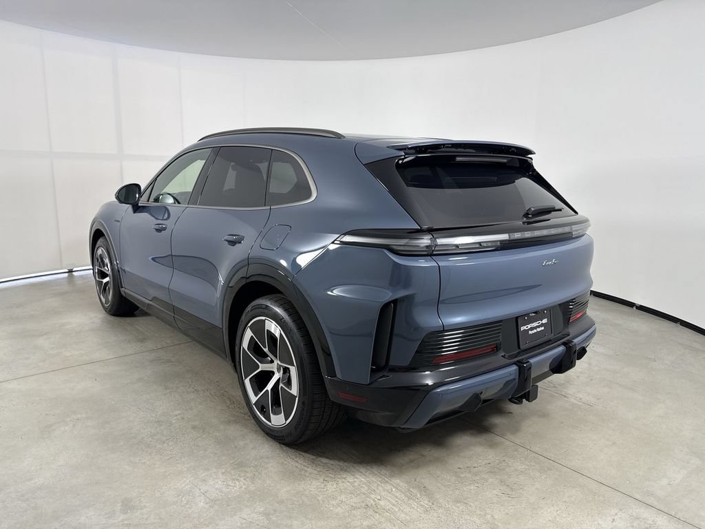 New 2026 Porsche Cayenne Turbo AWD/4WD image 3