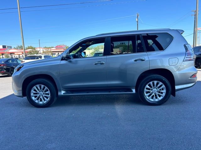 Used 2021 Lexus GX 460 Premium w/ Premium Package image 4