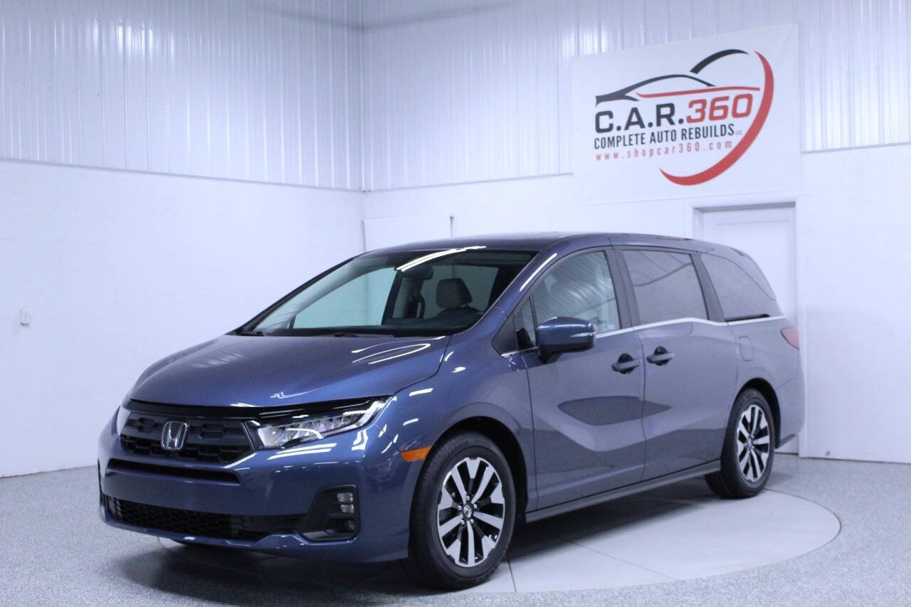 Used 2025 Honda Odyssey EX-L image 2