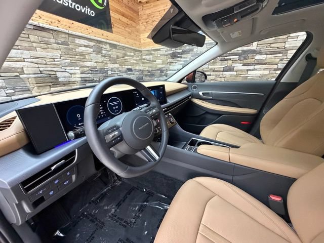 Used 2025 Hyundai Sonata Limited FWD image 12