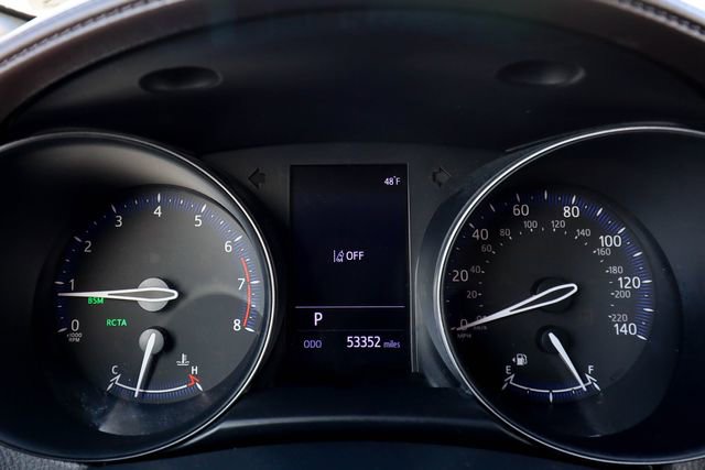 Used 2019 Toyota C-HR Limited image 6