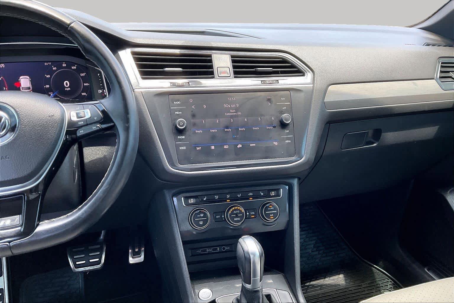 Used 2019 Volkswagen Tiguan SEL Premium R-Line FWD image 7