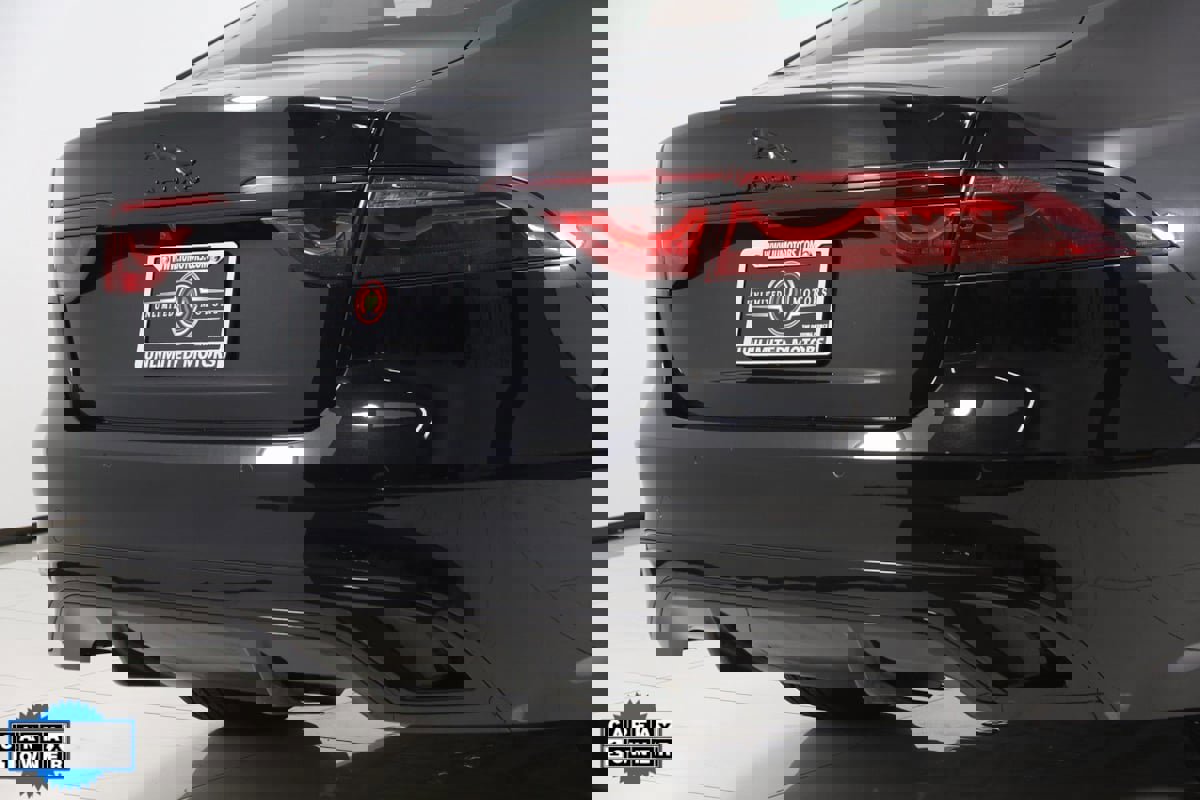 Used 2024 Jaguar XF R-Dynamic SE image 51