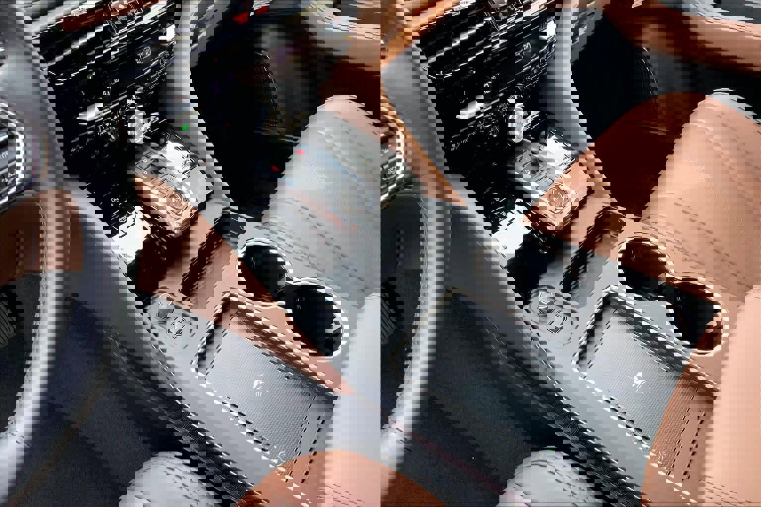 Certified 2025 Acura MDX SH-AWD w/ Technology Package image 15